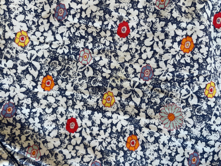 70s Ditsy Floral Midi Dress with Peter Pan Collar - L