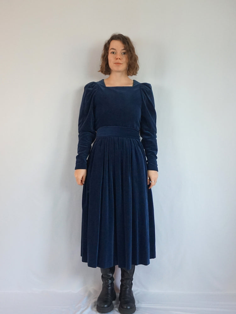 Laura Ashley Square Neck Velvet Dress - S