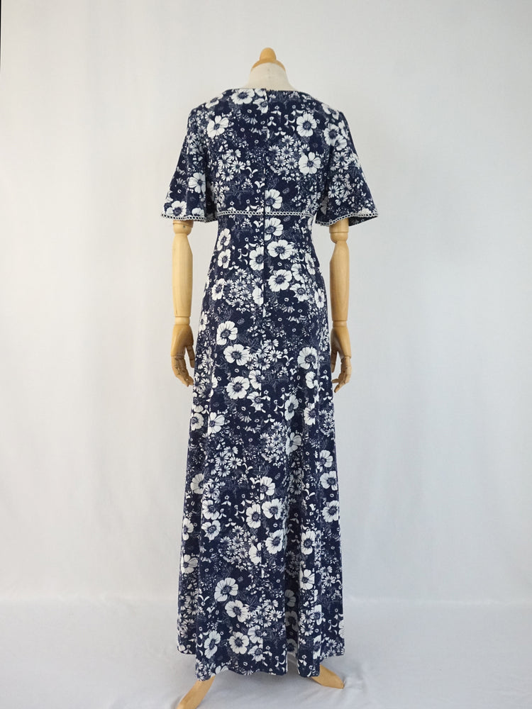 Textured Seersucker Maxi Dress - XS