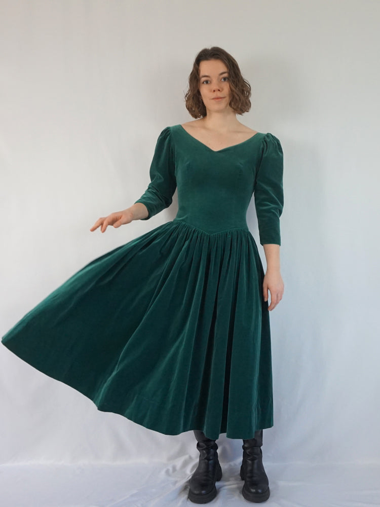 Scoop Back Green Velvet Dress - S
