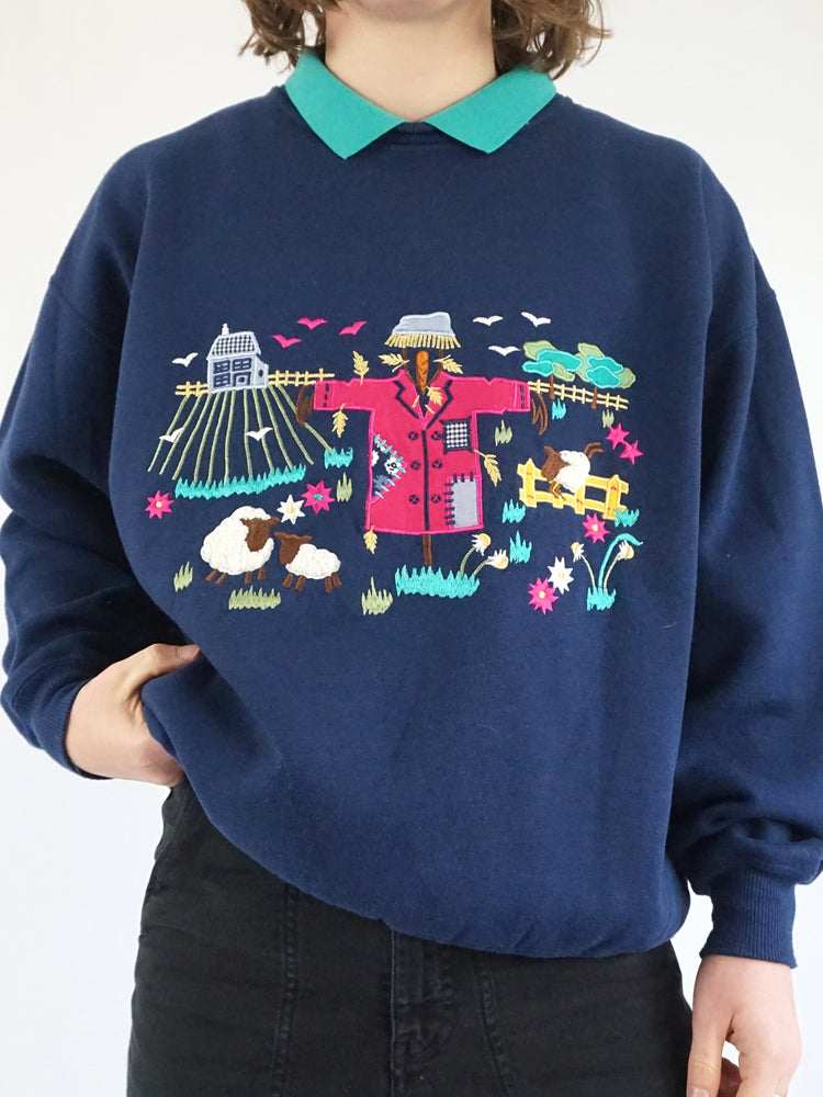 Scarecrow & Sheep Embroidered Sweatshirt - L