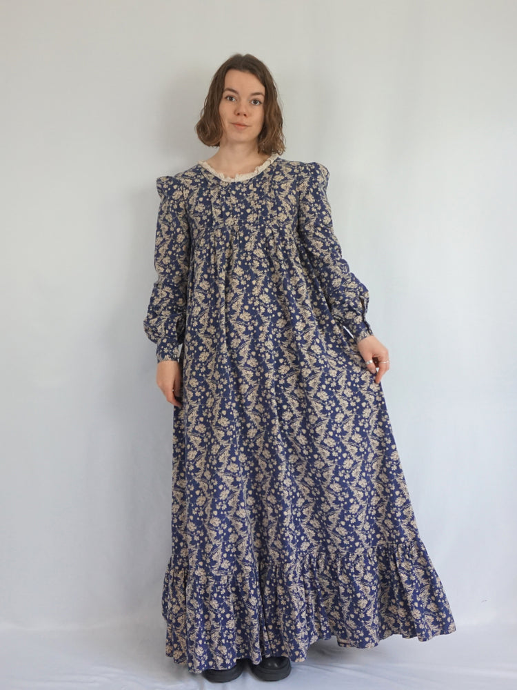 Laura Ashley Smock Style Maxi Dress - XS/S