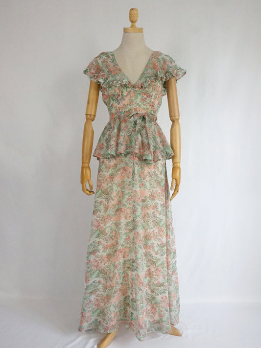 Floral Patterned Peplum Dress - XS