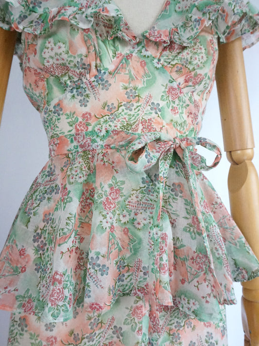 Floral Patterned Peplum Dress - XS