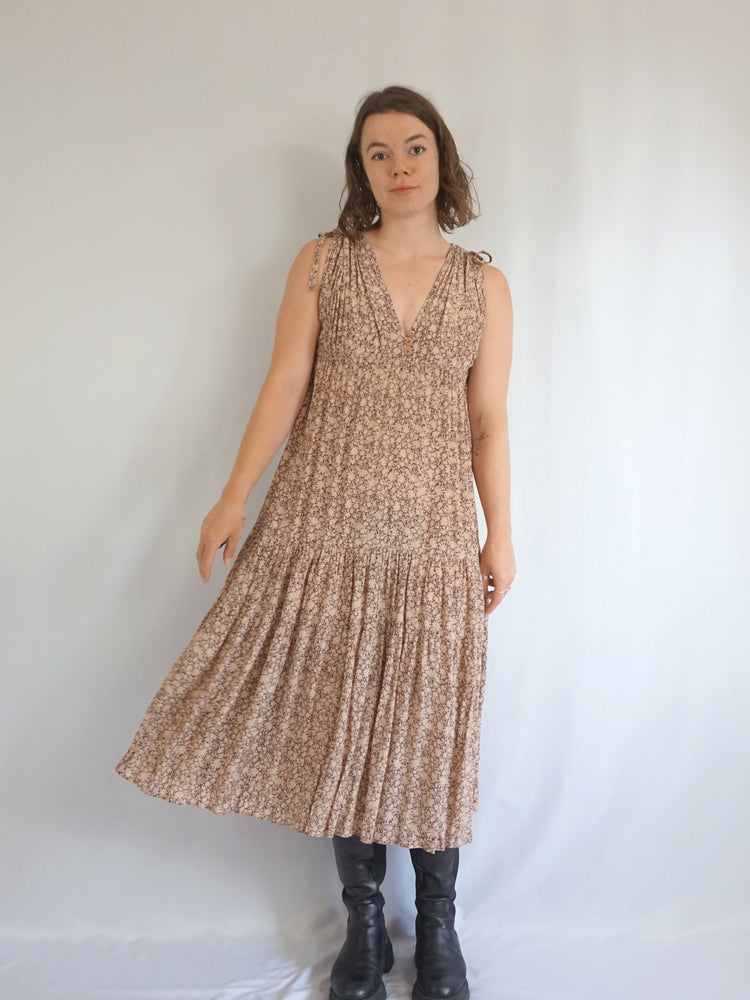Ditsy Floral Tiered Summer Dress - S