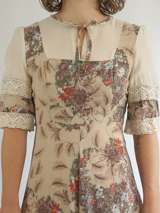 Feather Patterned Maxi Dress - S