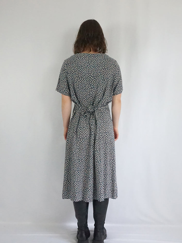 Ditsy Floral Casual Dress - XL