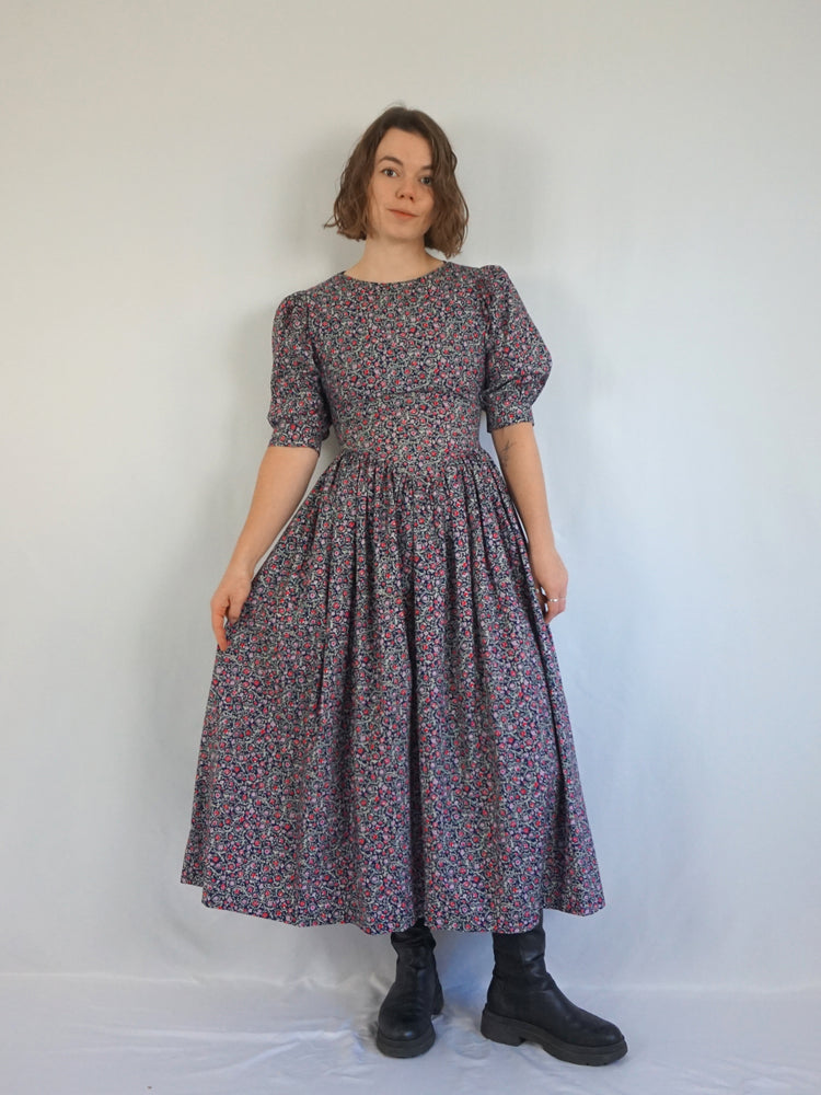Ditsy Floral Puff Sleeve Dress - S
