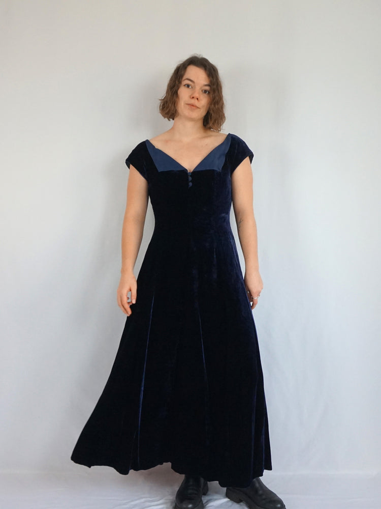 Midnight Blue Collared Velvet Dress - M