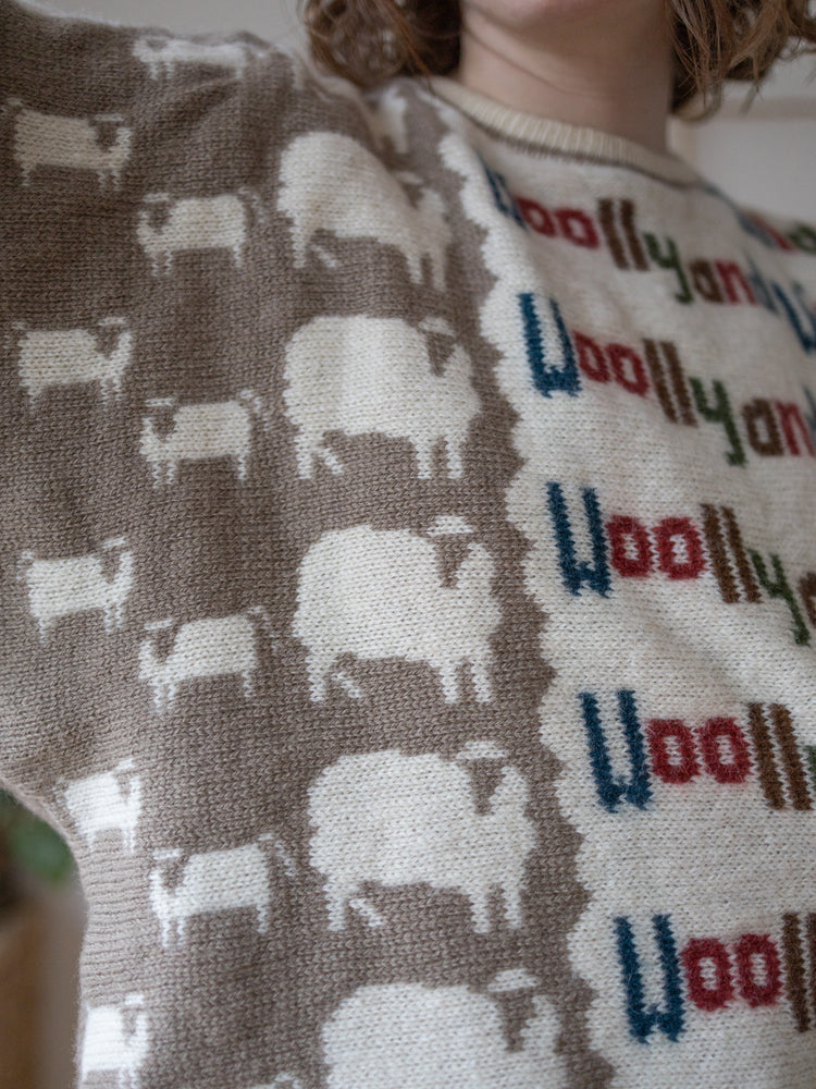 90s Woolly and Wild Sheep Jumper - XL