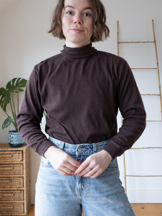 Chocolate Brown Turtleneck - M