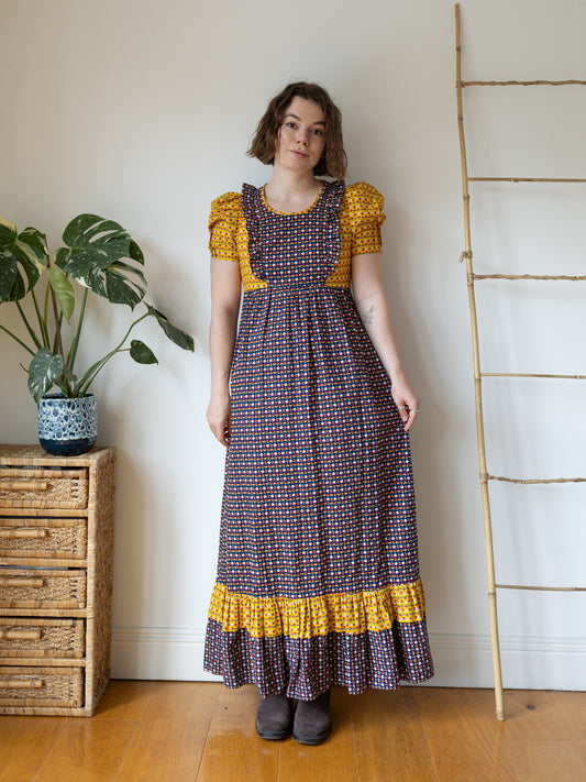 Strawberry Daisy Patterned Maxi Dress - S