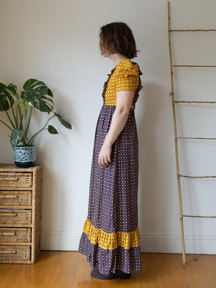 Strawberry Daisy Patterned Maxi Dress - S