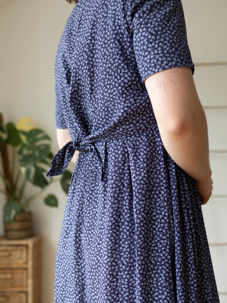 90s Navy Floral Maxi Dress - M