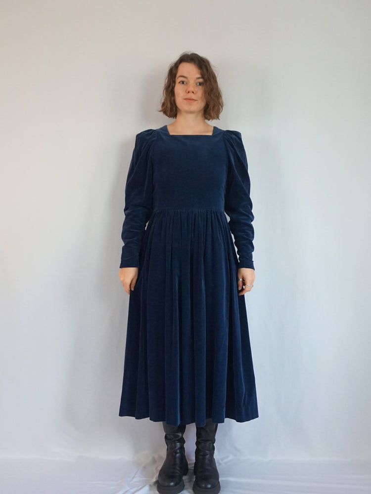 Laura Ashley Square Neck Velvet Dress - S