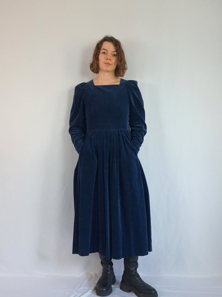 Laura Ashley Square Neck Velvet Dress - S