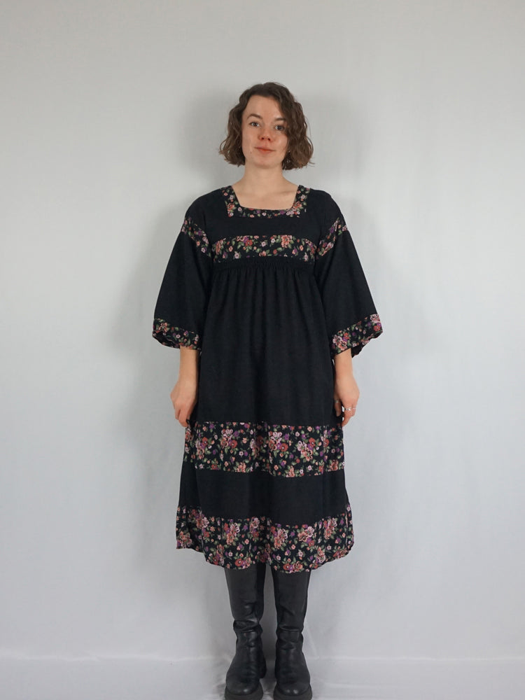 Kadix Tiered Midi Dress - S