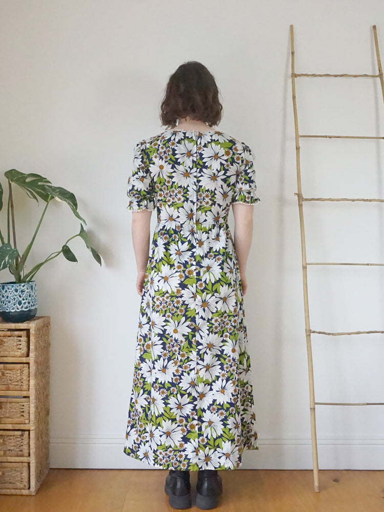 Daisy Patterned Cotton Dress - M