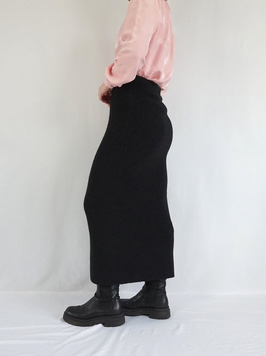 Black Ribbed Knitted Skirt - S