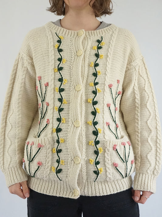 Floral Embroidered Cardigan - L
