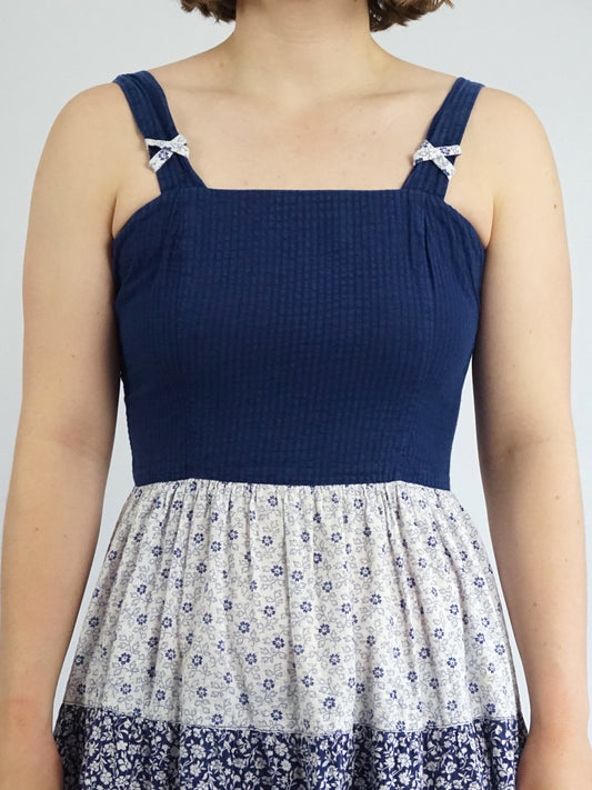 Seersucker Ditsy Floral Tiered Dress - S