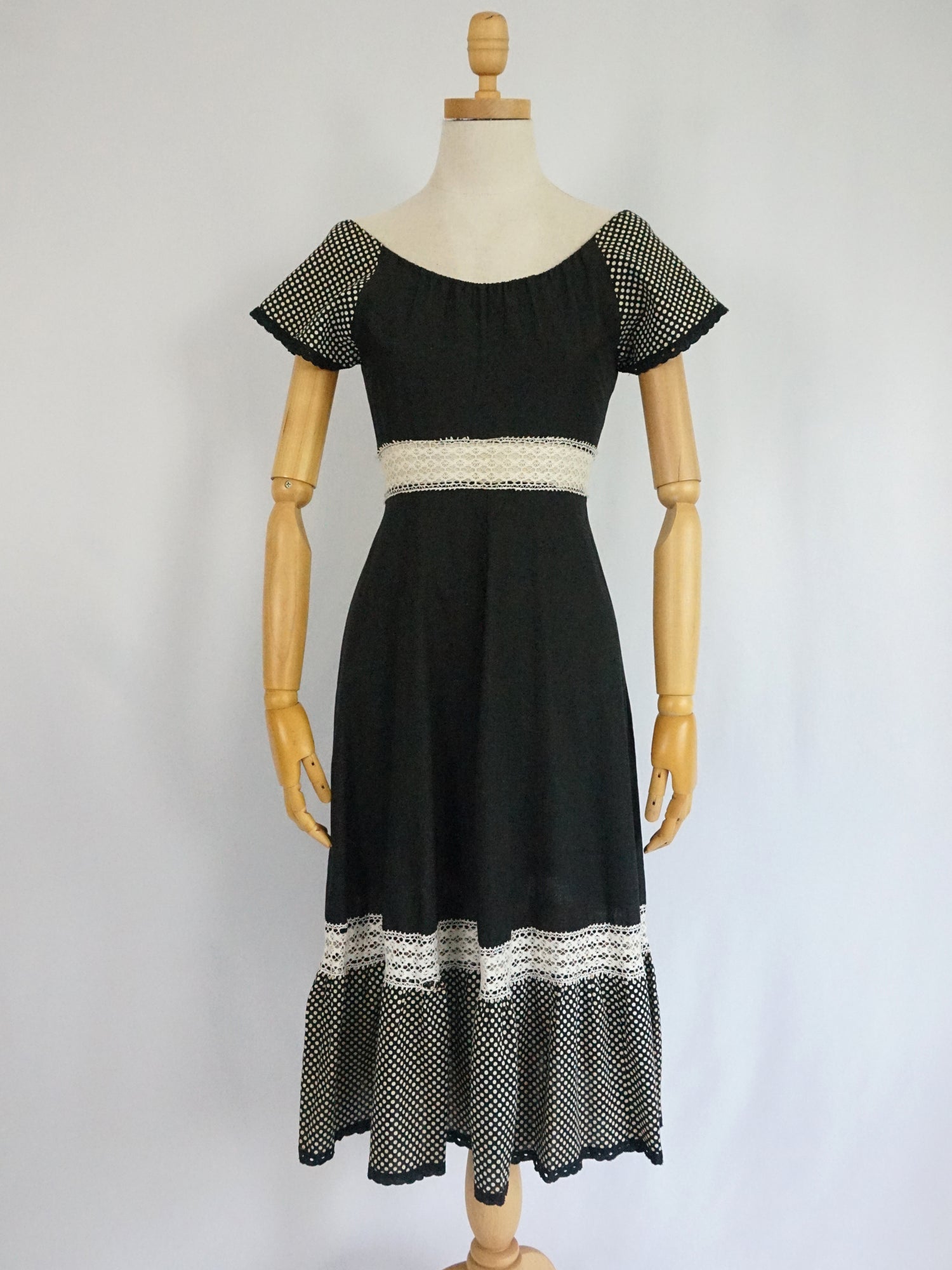 Vintage 70s Black Crochet Insert Dress - XS | Reloved Studio Vintage 70s Black Crochet Insert Dress - XS | Reloved Studio