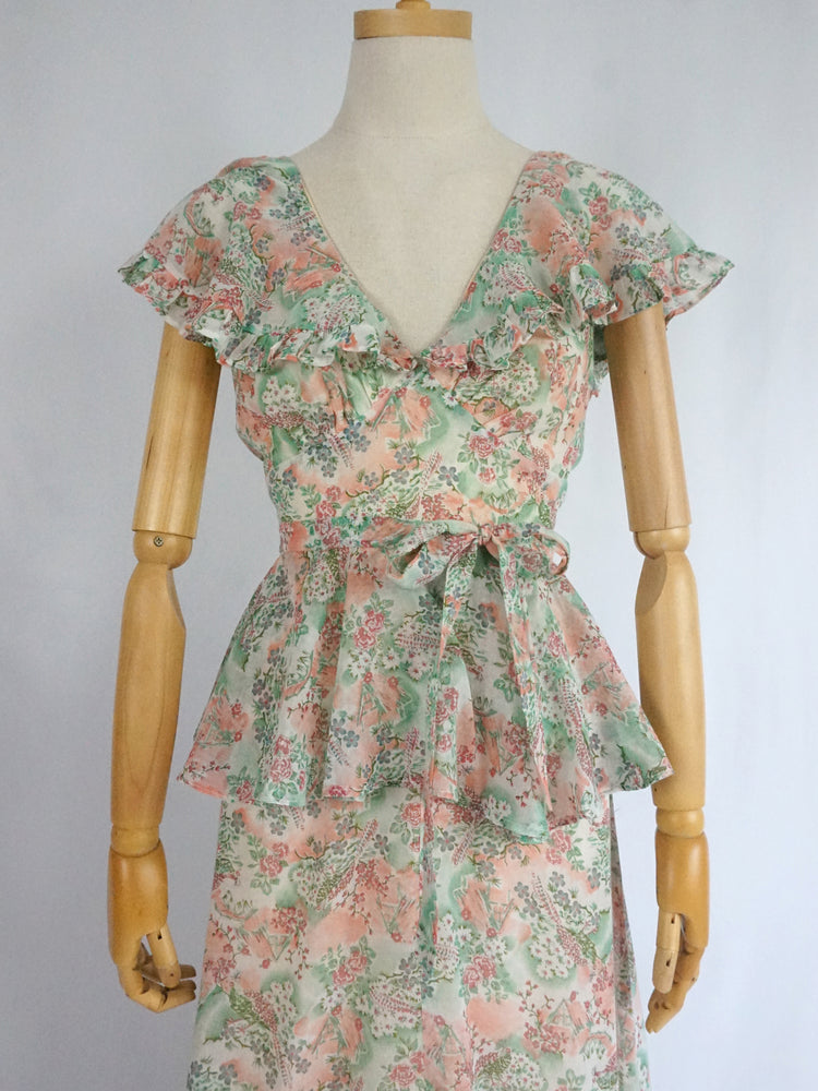 Floral Patterned Peplum Dress - XS