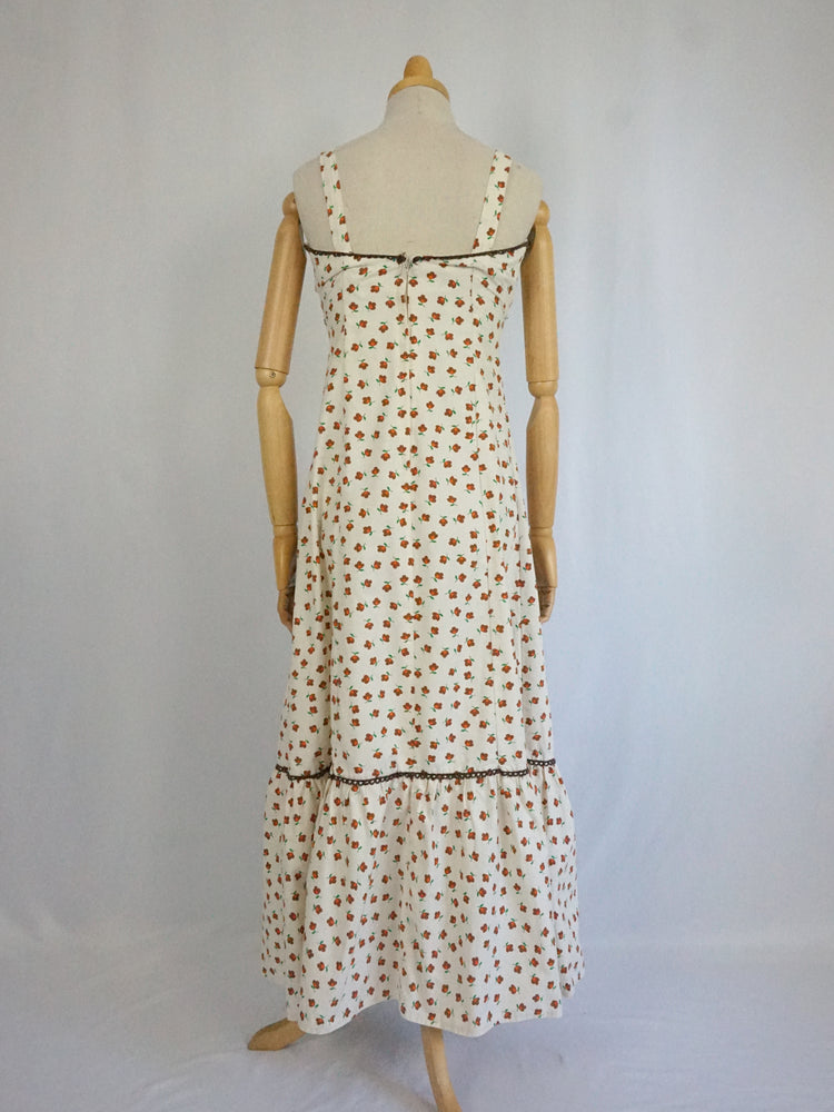 Ditsy Floral Smocked Dress - XS