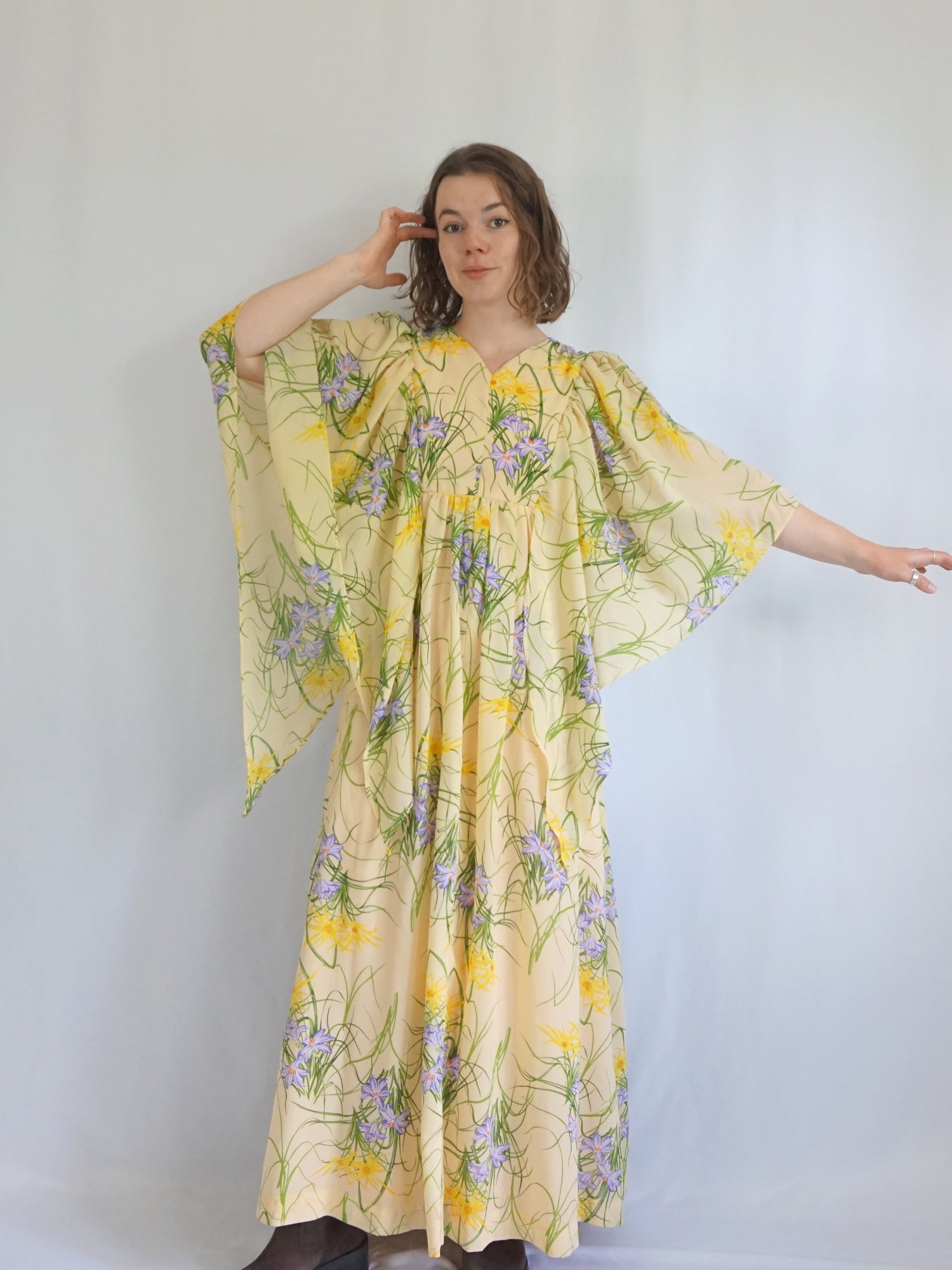 Vintage 70s Pastel Yellow Angel Sleeve Dress - M | Reloved Studio Vintage 70s Pastel Yellow Angel Sleeve Dress - M | Reloved Studio