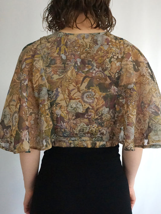 Scenic Flutter Sleeve Shirt - S