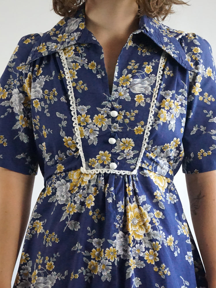 Dagger Collar Floral Maxi Dress - M/L