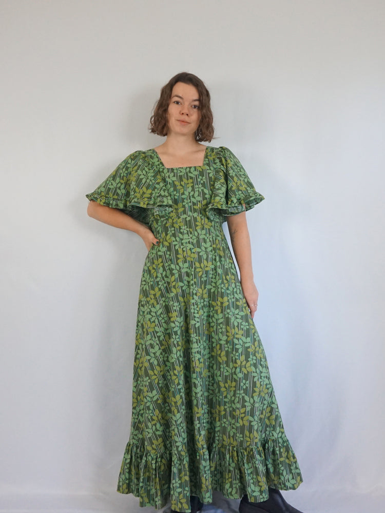 Leaf Patterned Maxi Dress - S