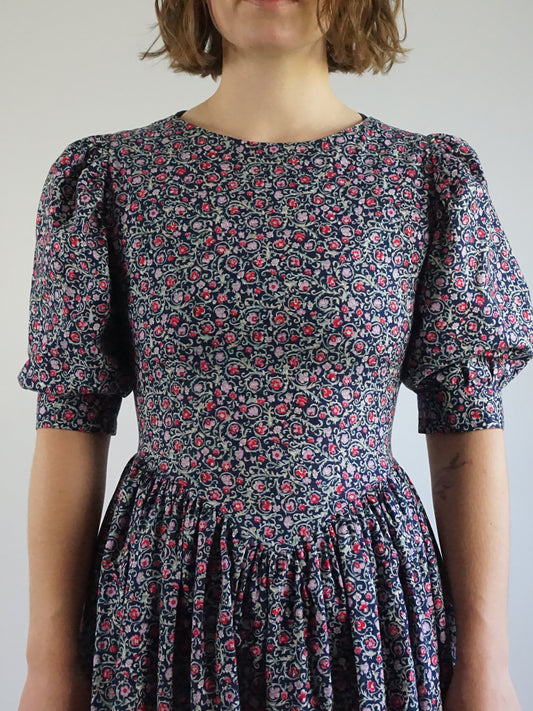 Ditsy Floral Puff Sleeve Dress - S