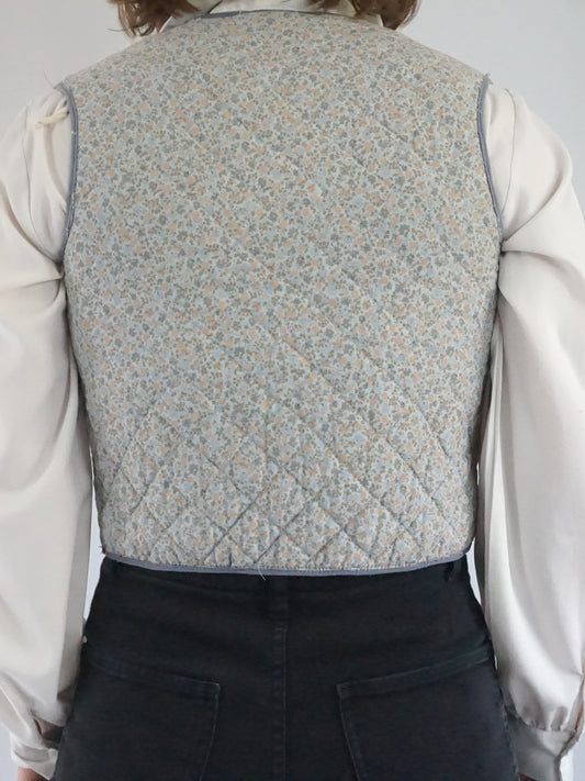 Ditsy Floral Quilted Vest - S
