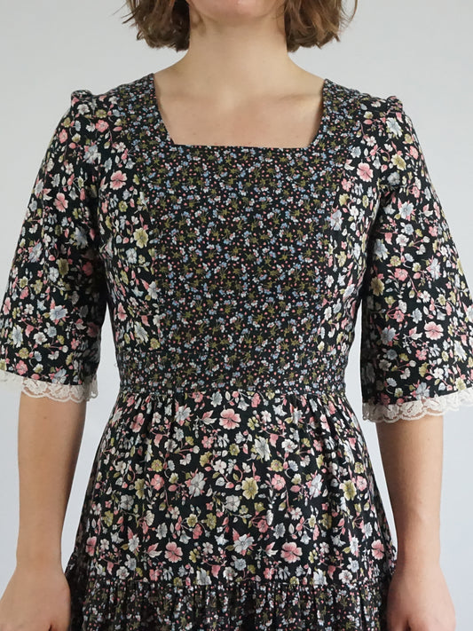 Tiered Ditsy Floral Dress - M