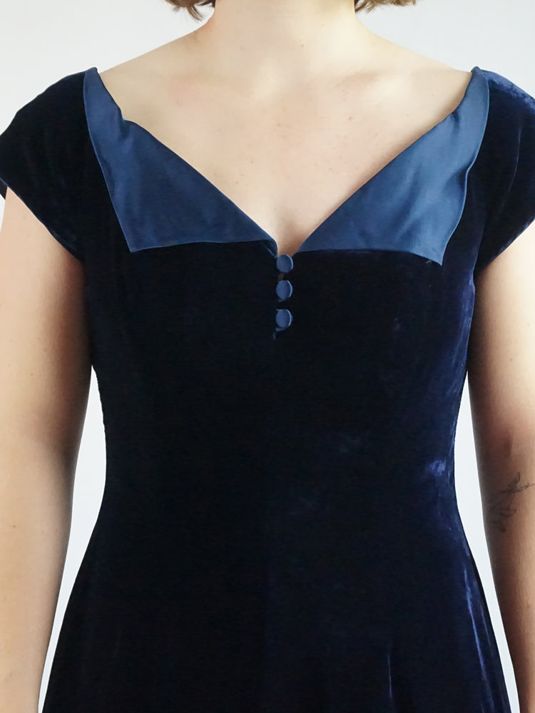 Midnight Blue Collared Velvet Dress - M
