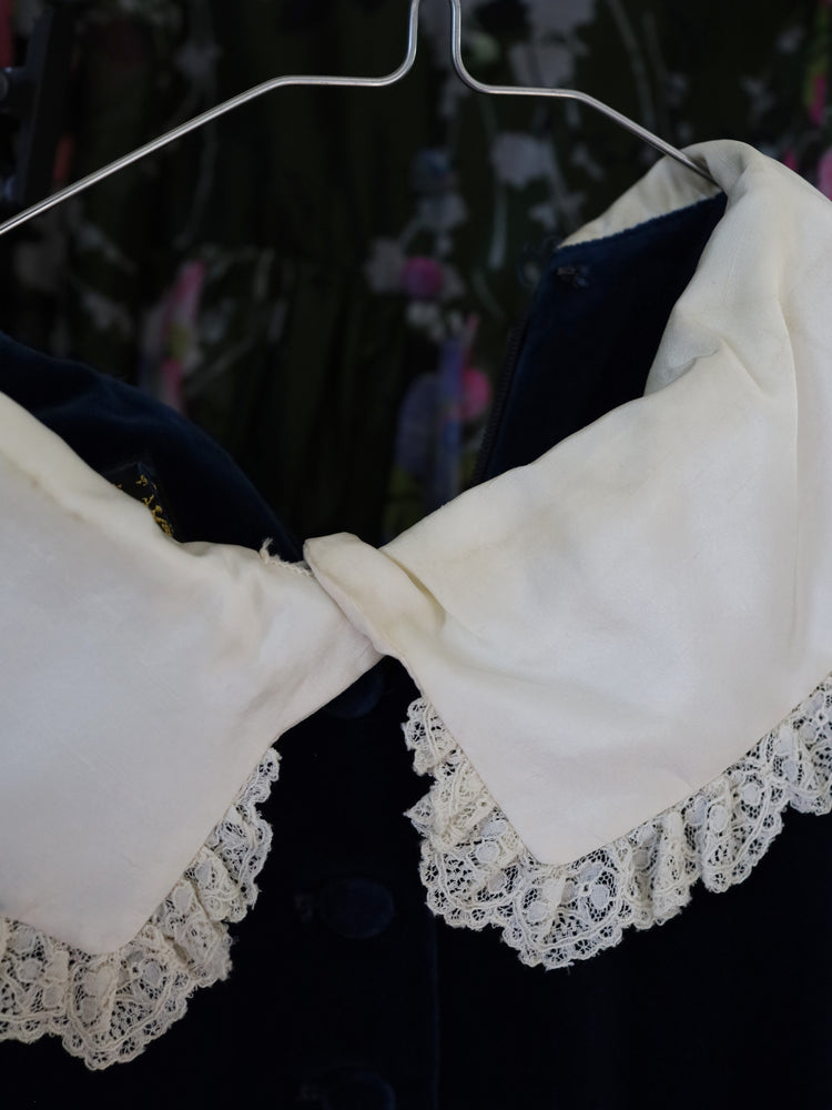 Droopy & Browns Velvet Dress - M