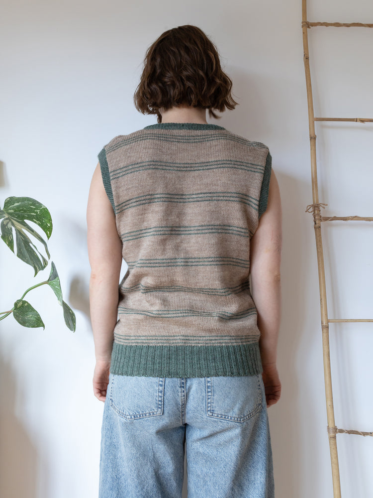 Striped Sweater Vest - M