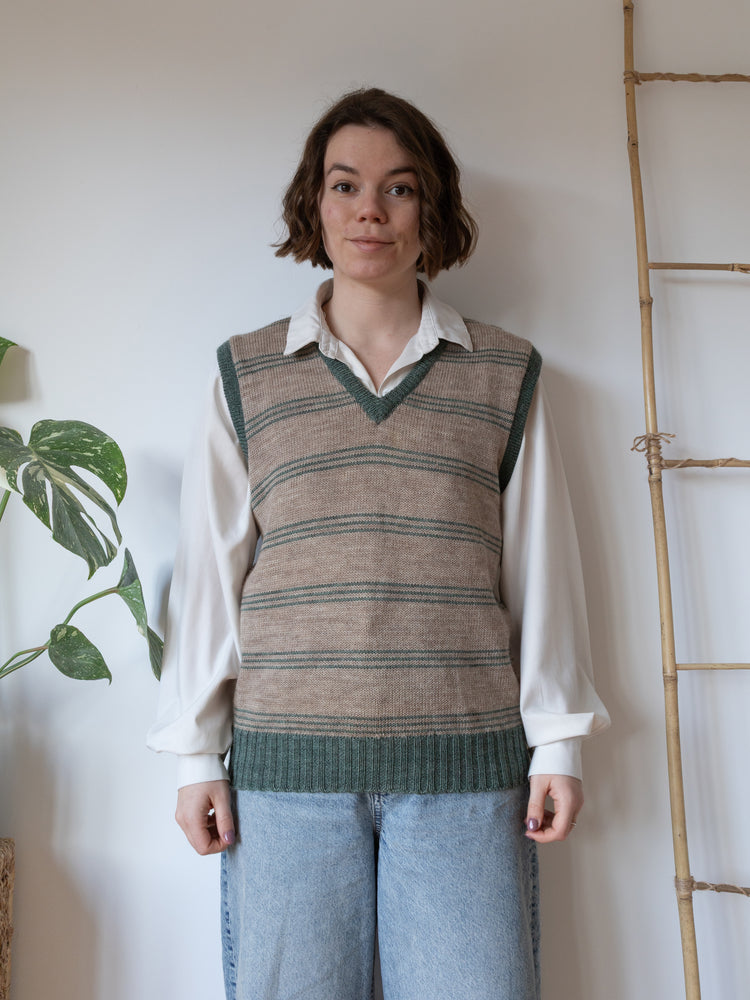 Striped Sweater Vest - M