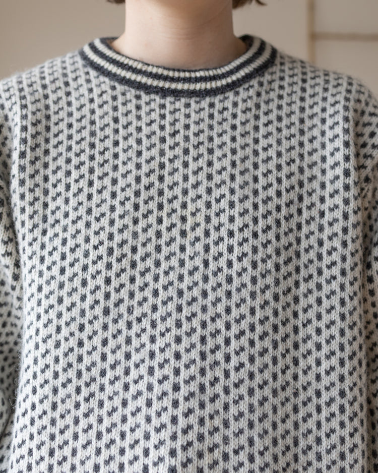 B&W Birdseye Patterned Jumper - M