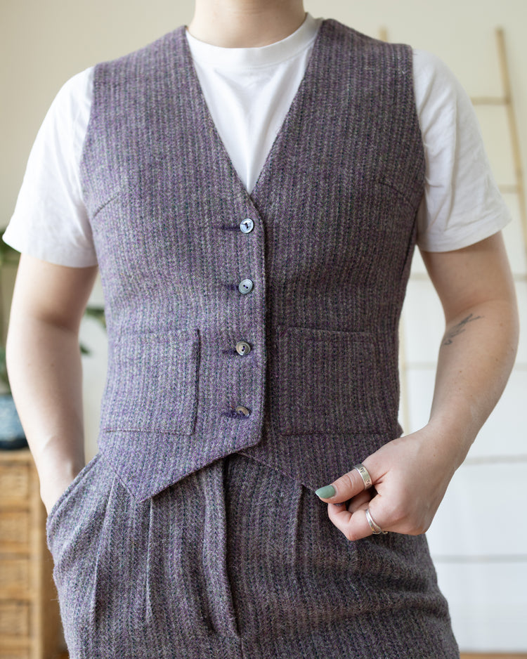 Laura Ashley Capris & Waistcoat Set - S