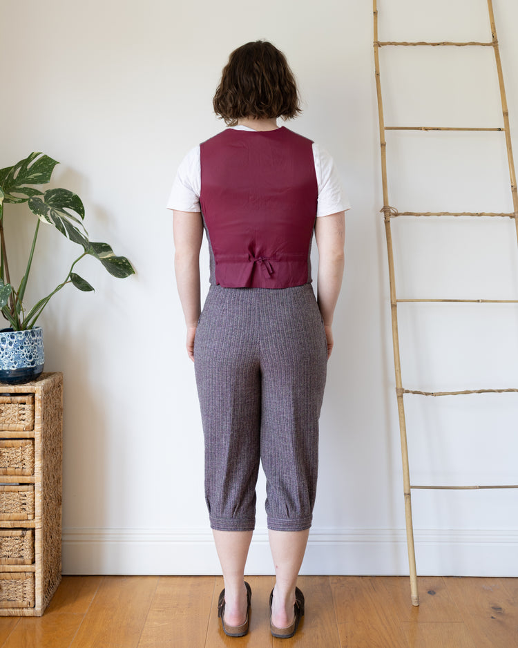 Laura Ashley Capris & Waistcoat Set - S