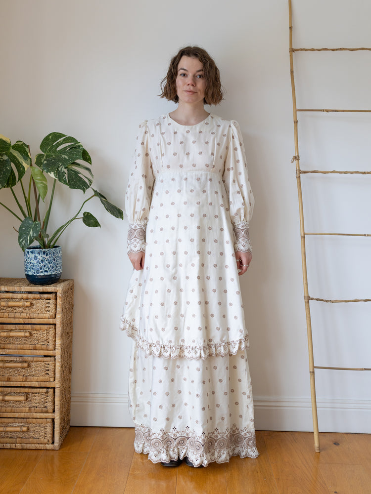 Floral Embroidered Wedding Dress - S/M