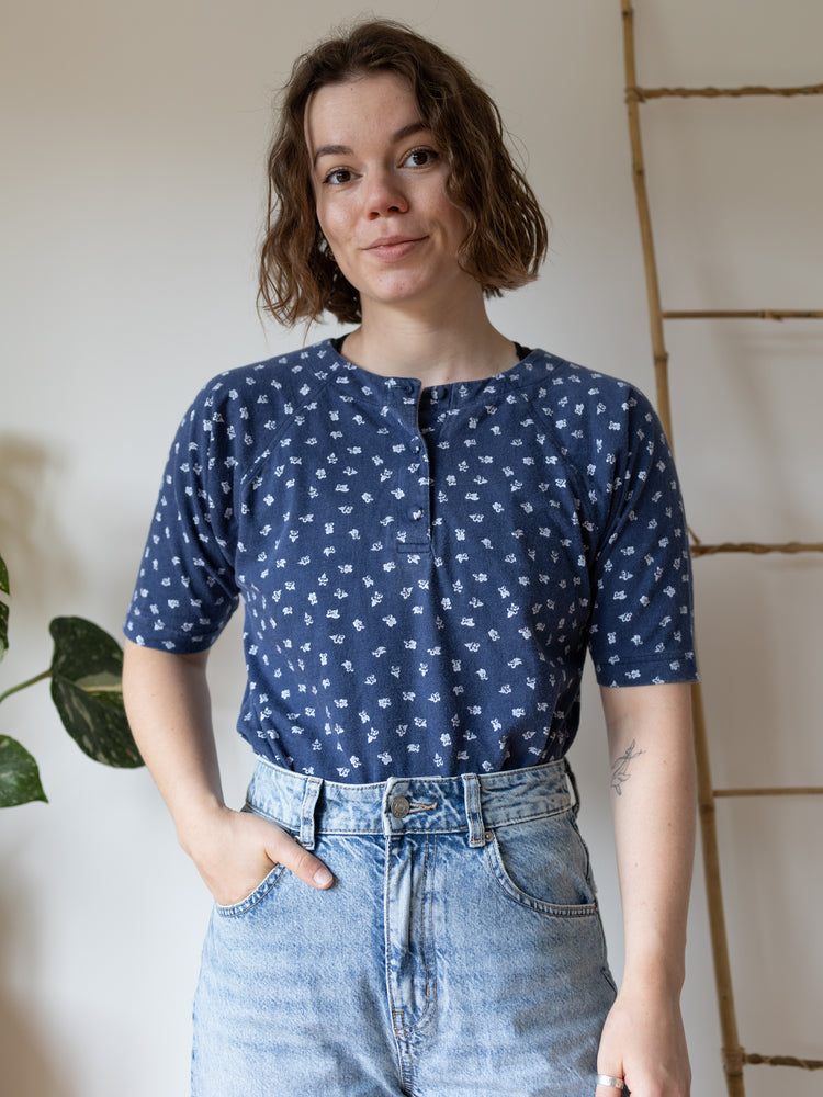 Laura Ashley Casual Floral T-Shirt - M