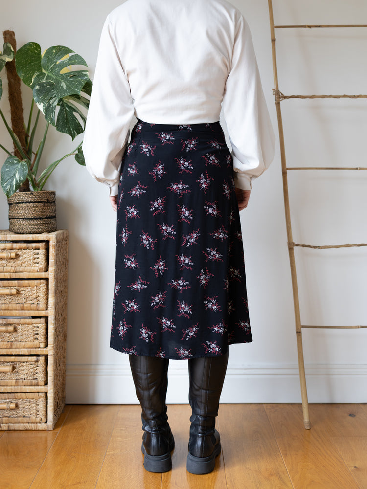 Laura Ashley Black Ditsy Floral Midi Skirt - 26"