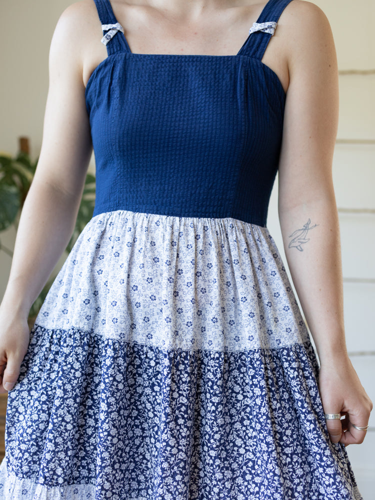 70s Navy Ditsy Floral Tiered Midi Dress - S