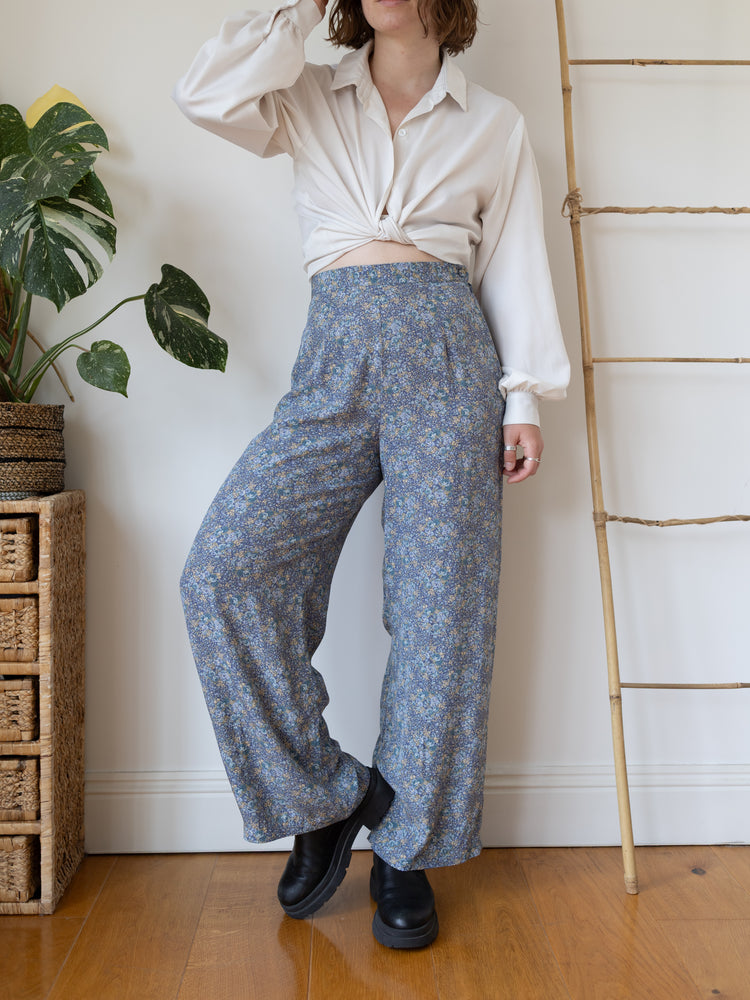90s Laura Ashley Floral Wide Leg Trousers - 28"