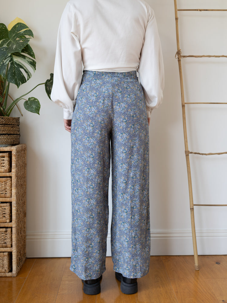 90s Laura Ashley Floral Wide Leg Trousers - 28"