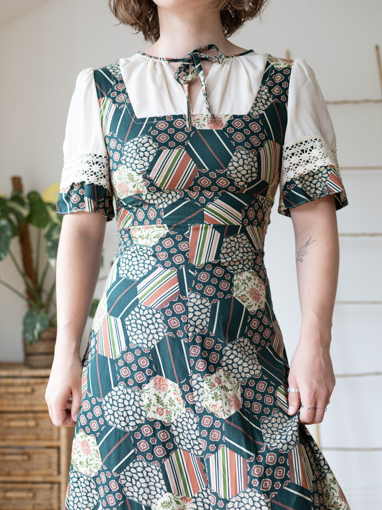 70s Green Honeycomb Floral Patchwork Maxi Dress - S