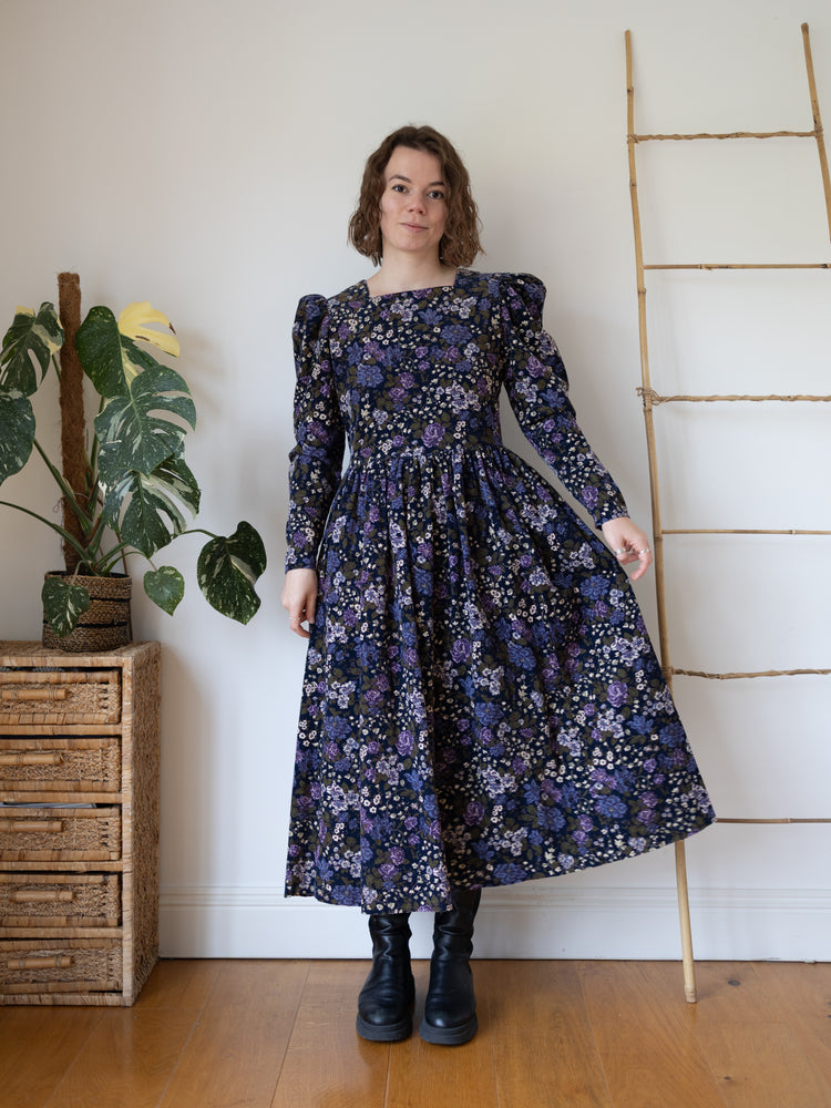 80s Laura Ashley Lilac Floral Cord Dress - M